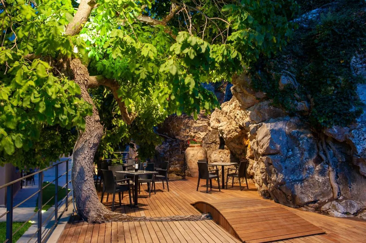 Gratteri Resort 4*,  Italien