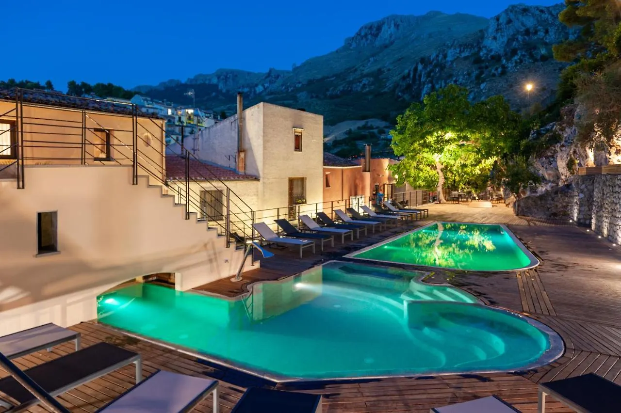 **** Hotel Gratteri Resort Italien