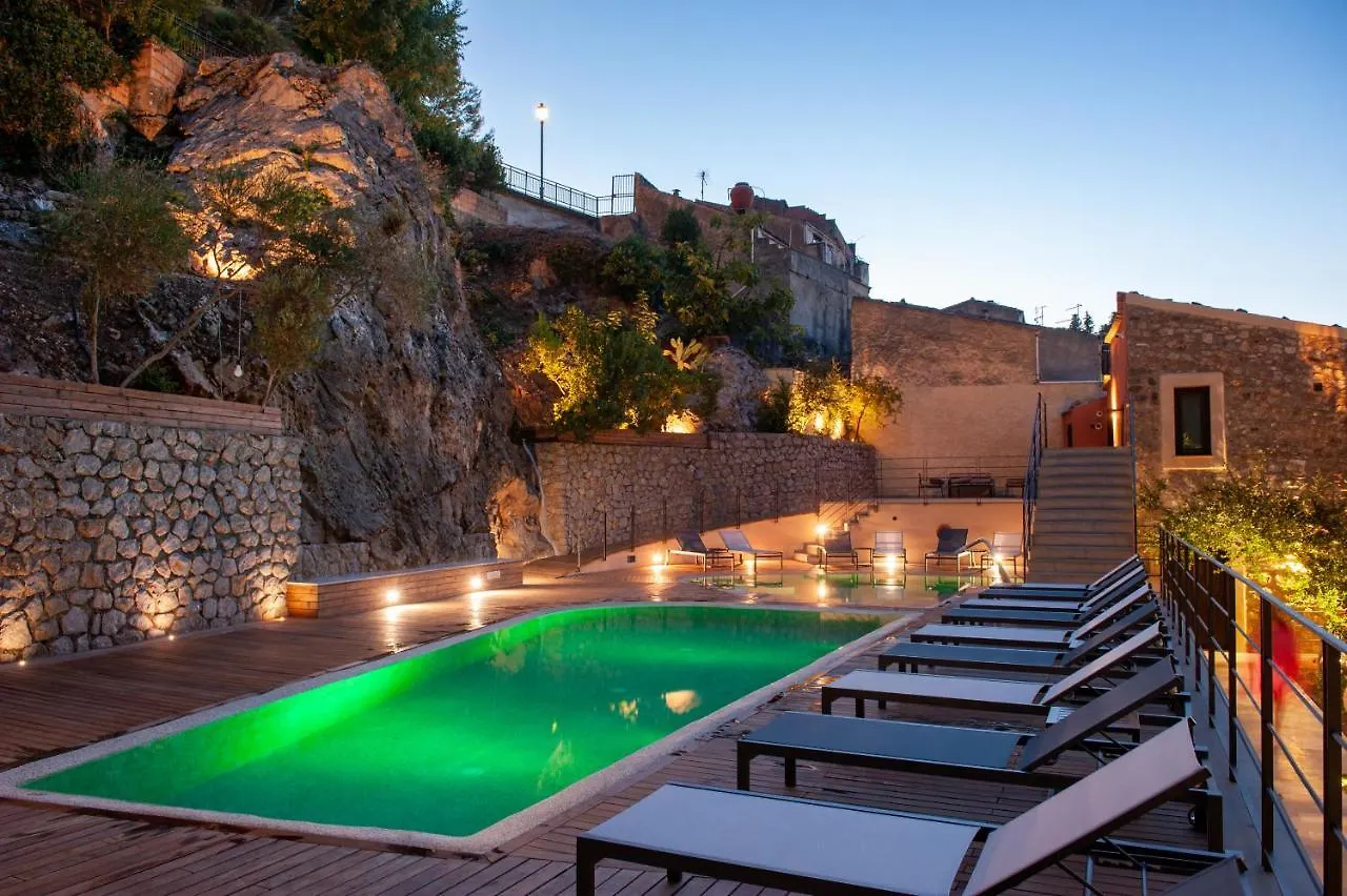 Gratteri Resort 4*,